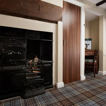 여관 The King's Head - The Collection Group 3*