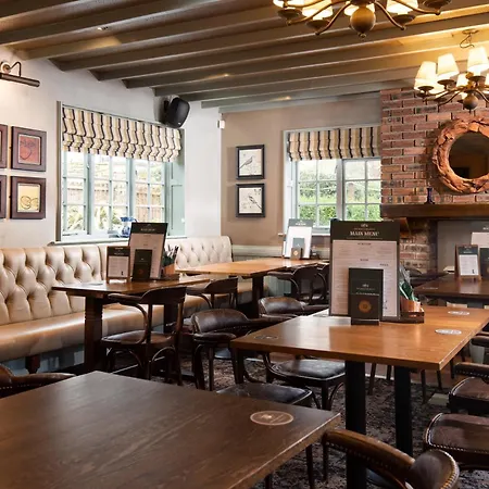 The King's Head - The Collection Group Inn 3*