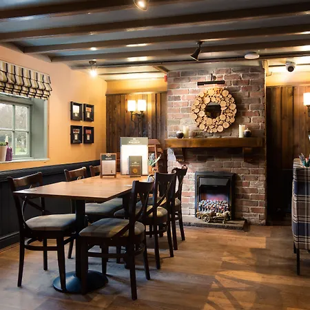 The King's Head - The Collection Group 여관 그레이트 에이튼