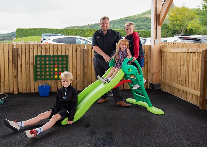 The King's Head - The Collection Group Inn